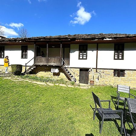 بوجينتسي Guest House Maria Savekova 19 C. المظهر الخارجي الصورة